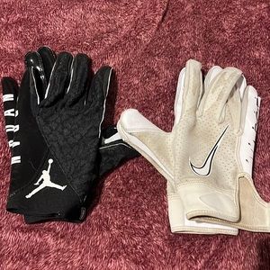 Football Gloves Youth Large Used